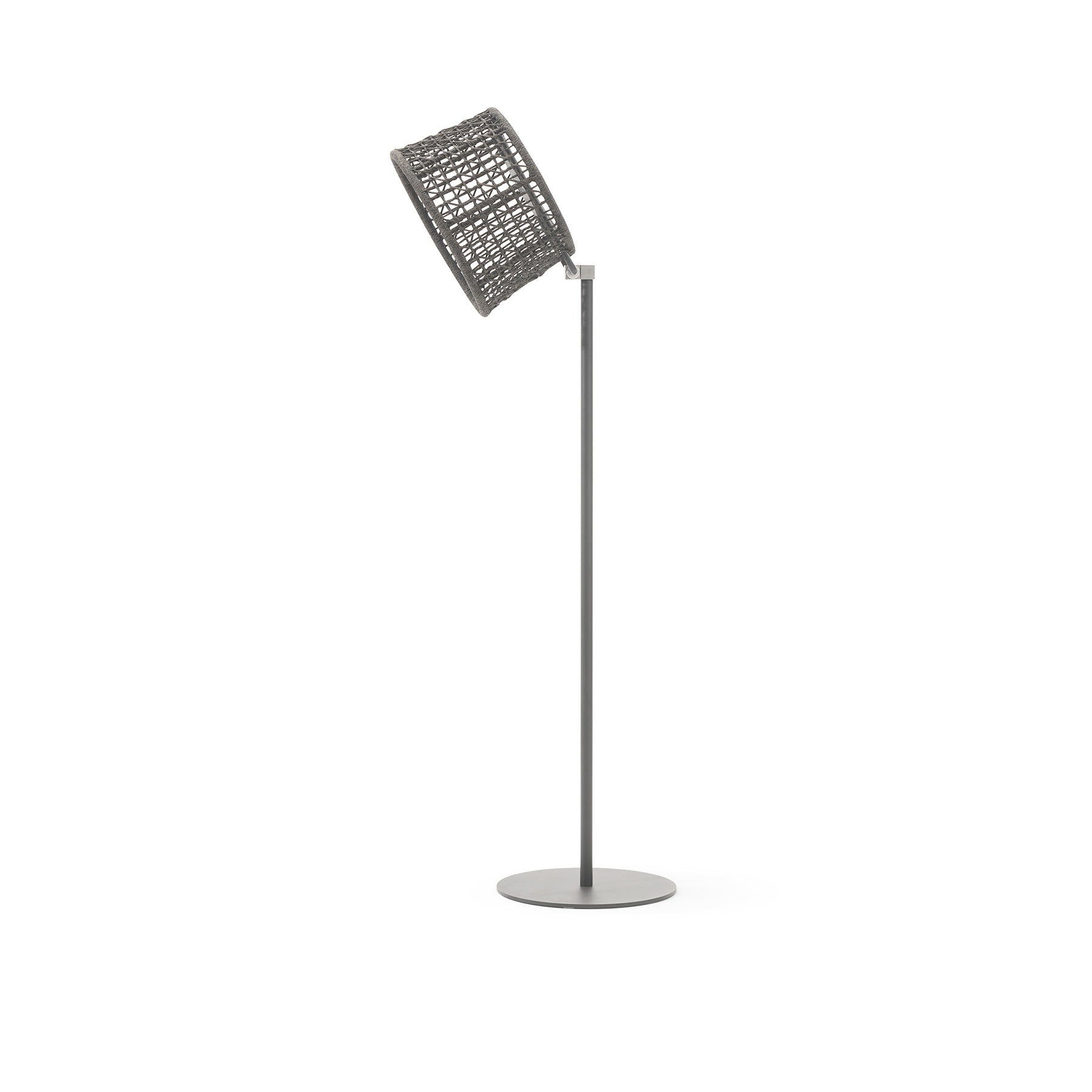 EMMA_LAMP Floor lamp with wicker shade on a white background